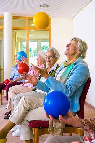 Caregiver in Manhattan Beach CA: Senior Exercise